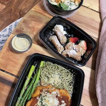 Porcini - Yummy! Chicken Parmesan, Cesar salad, cannolis - Italian Near Me - Louisville, Kentucky Porcini - Yummy! Chicken Parmesan, Cesar salad, cannolis - Italian Near Me - Louisville, Kentucky