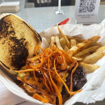 Happy Belly Bistro - Burger - Pop-Up Restaurants Near Me - Louisville, Kentucky Happy Belly Bistro - Burger - Pop-Up Restaurants Near Me - Louisville, Kentucky