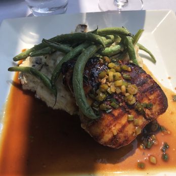 Postino - Pork chop with mashed potatoes - New American Near Me - Lafayette, California Postino - Pork chop with mashed potatoes - New American Near Me - Lafayette, California