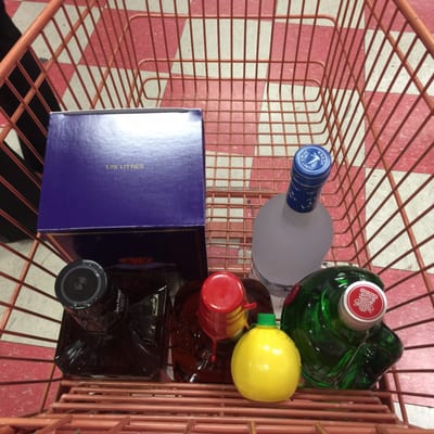 Lee's Discount Liquor by null