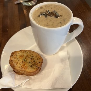 Gugliani's - Mushroom soup - Italian Near Me - Houston, Texas