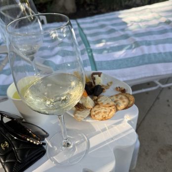 Pavilion Hotel - Daily Wine & Cheese Hour - Hotels Near Me - Avalon, California Pavilion Hotel - Daily Wine & Cheese Hour - Hotels Near Me - Avalon, California