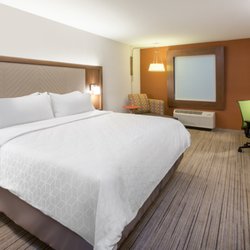 Holiday Inn Express & Suites Elkhorn - Lake Geneva Area - King Room_Holiday Inn Express & Suites Elkhorn-Lake Geneva