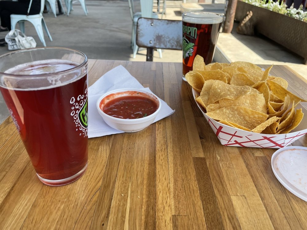 THE OGLETHORPE GARAGE Updated October 2024 1560 Oglethorpe Ave