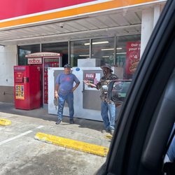Circle K - Giving directions to a stranger