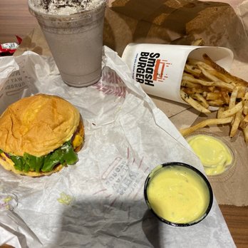Smashburger - Burgers Near Me - Washington, DC, District of Columbia Smashburger - Burgers Near Me - Washington, DC, District of Columbia