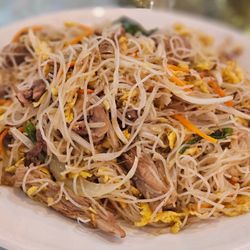 East Wall Chinese Cuisine - Peking Duck Stir Fry Noodles