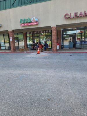 Rita's Italian Ice & Frozen Custard by null
