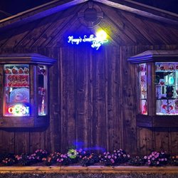 Manny’s Sunflower and Gift Shop