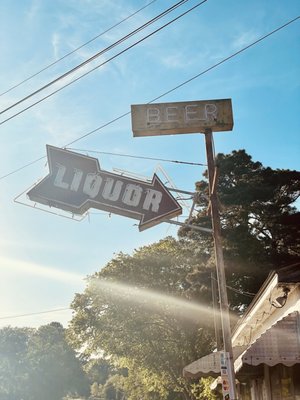 Country Tavern by null