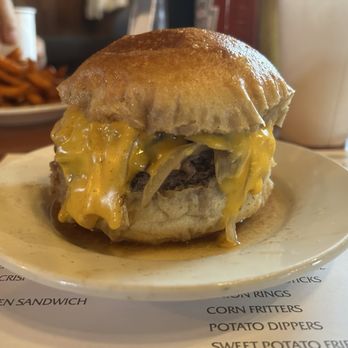 Brennan & Carr - Gargiulo Burger - American Near Me - Brooklyn, New York
