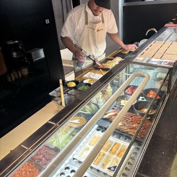 EDOBOY Standing Sushi Bar - Sushi Bars Near Me - Orlando, Florida