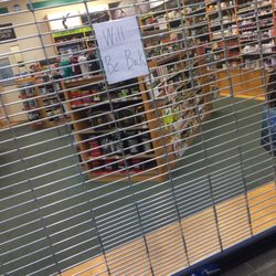 Vitamin World - Been standing here 15 mins. Who does this in a mall. This is what you see at 2:35am when you're trying to get gas at a 24 hour gas station.