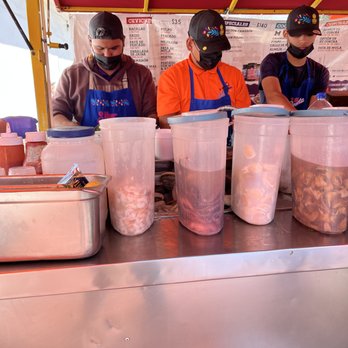 La Guerrerense - Great stuff being prepared - Food Stands Near Me - Ensenada, BCN