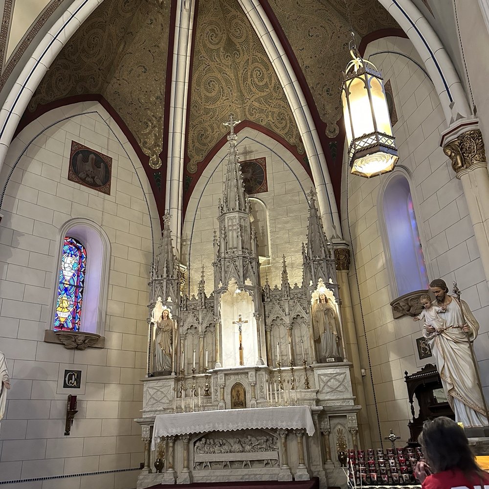 Loretto Chapel - Churches Near Me - Santa Fe, New Mexico Loretto Chapel - Churches Near Me - Santa Fe, New Mexico