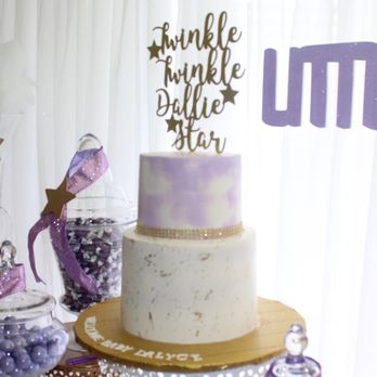 Cake'n'Bake Creations - Twinkle Twinkle Little Star cake - Custom Cakes Near Me Cake'n'Bake Creations - Twinkle Twinkle Little Star cake - Custom Cakes Near Me