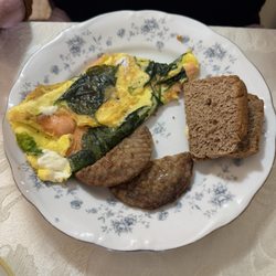 The Maid's Quarters Bed Breakfast and Tearoom - Salmon omelet