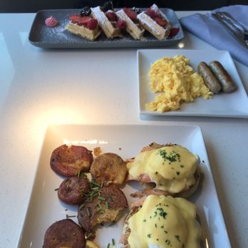 Cafe Mimosa - Fabulous poached eggs and potatoes! - Breakfast & Brunch Near Me - Rohnert Park, California Cafe Mimosa - Fabulous poached eggs and potatoes! - Breakfast & Brunch Near Me - Rohnert Park, California