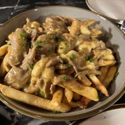 duck confit poutine duck confit poutine