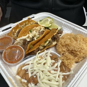 Vitos Tacos - 3 queso birria taco plate with rice, beans and salsa - Tacos Near Me - Las Vegas, Nevada Vitos Tacos - 3 queso birria taco plate with rice, beans and salsa - Tacos Near Me - Las Vegas, Nevada