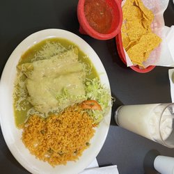 Tacos Jalisco - Green enchiladas