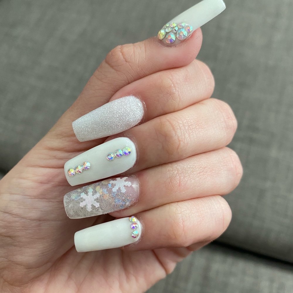 Ombre Nails Spa - Holiday nails by Vicky! - Waxing Near Me - Austin, Texas Ombre Nails Spa - Holiday nails by Vicky! - Waxing Near Me - Austin, Texas