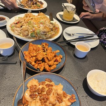 Panda Inn - Honey Walnut Shrimp Orange Chicken lobster noodles wagyu Chow Fun Noodles - Chinese Near Me - Pasadena, California Panda Inn - Honey Walnut Shrimp Orange Chicken lobster noodles wagyu Chow Fun Noodles - Chinese Near Me - Pasadena, California