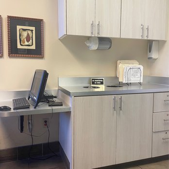 Children's Bone And Spine Surgery - Spotless examination room. - Orthopedists Near Me - Las Vegas, Nevada Children's Bone And Spine Surgery - Spotless examination room. - Orthopedists Near Me - Las Vegas, Nevada