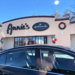Annie's Hallmark Shop