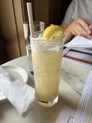 Brasserie Ten Ten by null