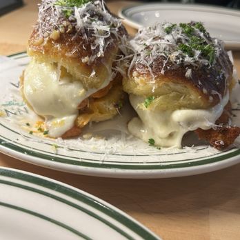 Anna Pizza - Chicken Vodka Sliders - Pizza Near Me - Los Angeles, California