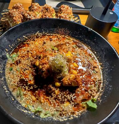 REDWHITE BONELESS RAMEN by null