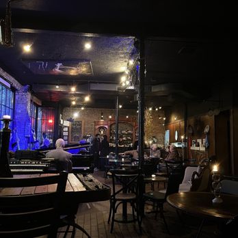 Le Piano - inside - Jazz & Blues Near Me - Chicago, Illinois