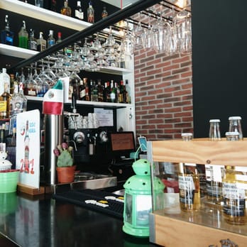 Tacazzo - Barra - Mexican Near Me - Madrid, M Tacazzo - Barra - Mexican Near Me - Madrid, M