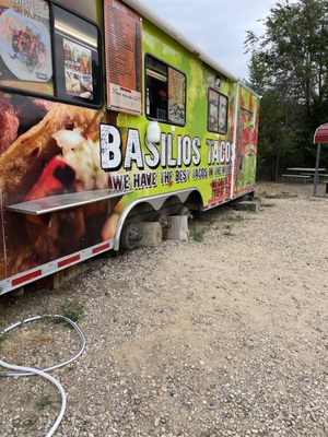 Basilios Tacos by null