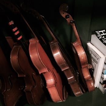 Nine Irish Brothers - Indianapolis - I don't know if violins are Irish, but they sure have a lot of them! - Irish Pub Near Me - Indianapolis, Indiana Nine Irish Brothers - Indianapolis - I don't know if violins are Irish, but they sure have a lot of them! - Irish Pub Near Me - Indianapolis, Indiana