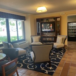 Navy Lodge Patuxent River - Front lounge area