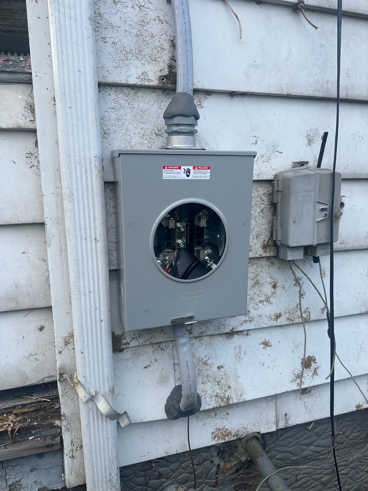 Slide of Ryl and Services