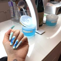 Viava Nail Bar
