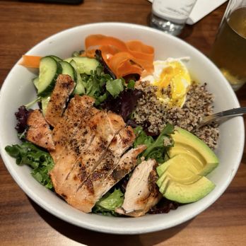 Sibling by Pushkin’s - Quinoa bowl add chicken - New American Near Me - Sacramento, California Sibling by Pushkin’s - Quinoa bowl add chicken - New American Near Me - Sacramento, California