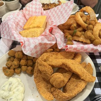 Mel's Country Cafe - Southern Near Me - Tomball, Texas Mel's Country Cafe - Southern Near Me - Tomball, Texas
