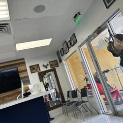 The Gentleman’s Barbershop - Front/entrance