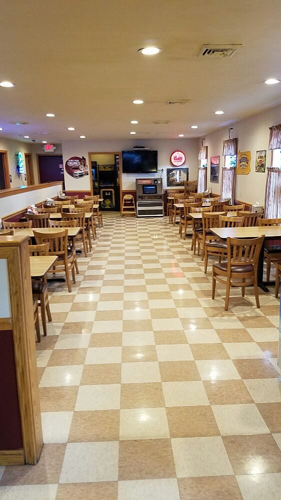 FOX’S PIZZA DEN Updated July 2024 2608 Portage St, Portage