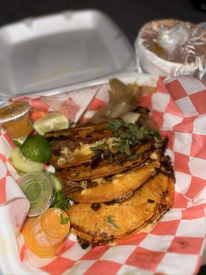 La Catrachita Taqueria by null