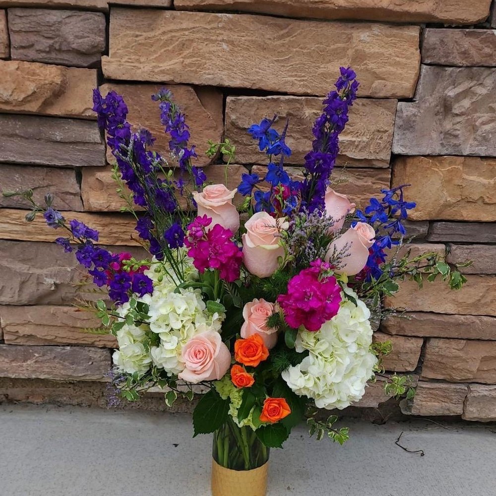 Ivory Florist weddings & Events - Irvine Florist - Beautiful tall vase of flowers - Florists Near Me - Irvine, California