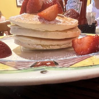 Miss Shirley's Cafe, Roland Park - Gluten free griddle cakes with fresh strawberries - American Near Me - Baltimore, Maryland Miss Shirley's Cafe, Roland Park - Gluten free griddle cakes with fresh strawberries - American Near Me - Baltimore, Maryland