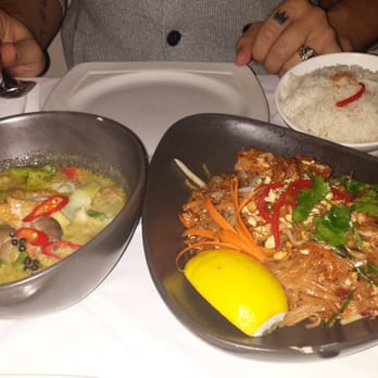 Thai Square - Vegaterian pad Thai and Green  Curry,  Coconut Rice - Thai Near Me - London, XGL