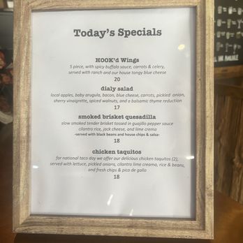 HOOK’d Bar and Grill - Breakfast & Brunch Near Me - Santa Barbara, California