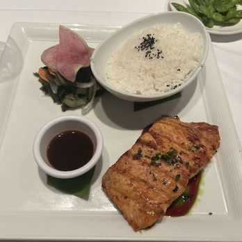 Roy's Waikiki - Hibachi Grilled Atlantic Salmon - Hawaiian Near Me - Honolulu, Hawaii Roy's Waikiki - Hibachi Grilled Atlantic Salmon - Hawaiian Near Me - Honolulu, Hawaii