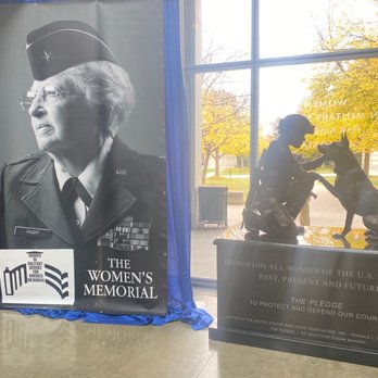 Military Women's Memorial - Landmarks & Historical Buildings Near Me - Arlington, Virginia